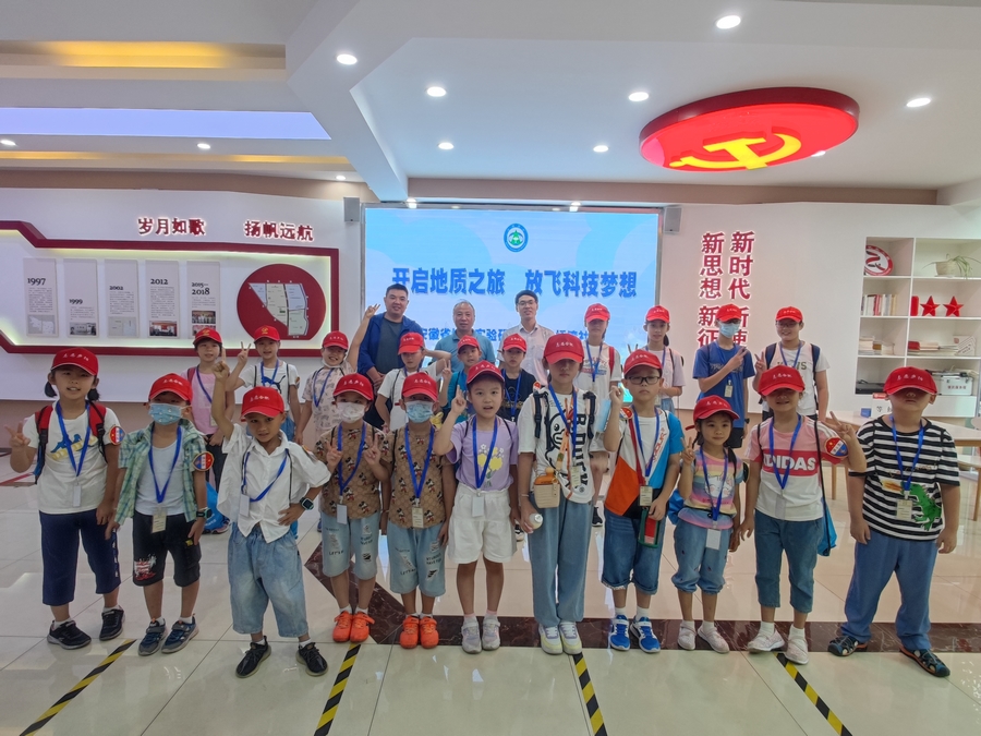 合影-1.jpg