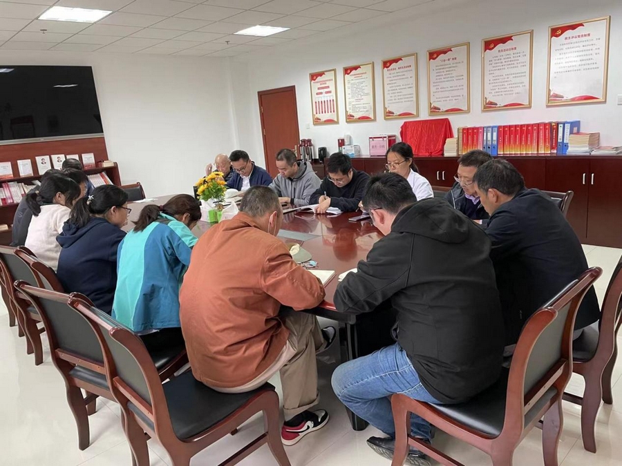 党员大会-上1.jpg