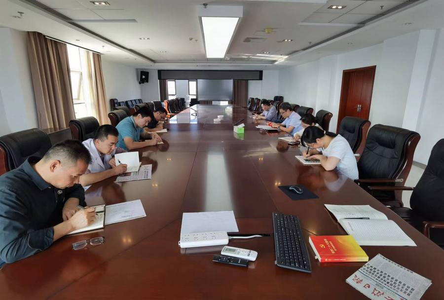 党员大会-s.jpg