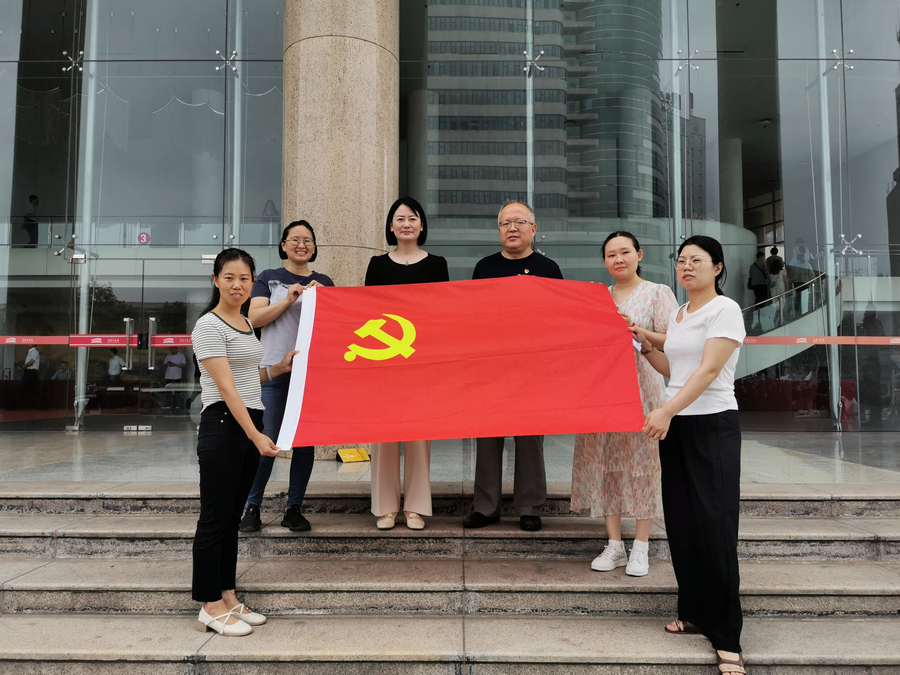 饰品检测党支部开展“传承延安精神 培塑优良作风”主题党日-s.jpg