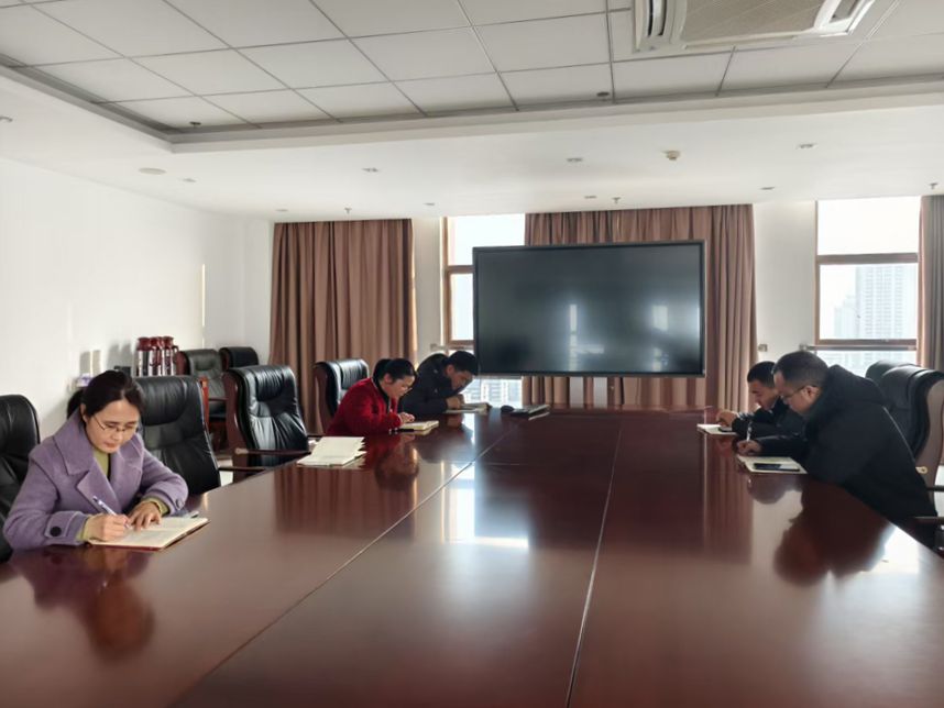 党员大会.jpg